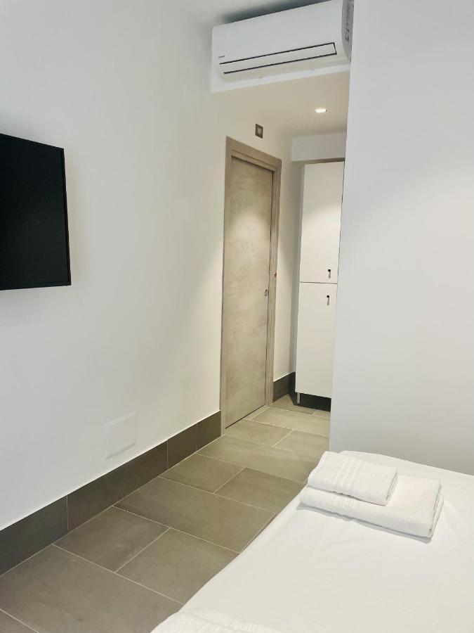 Smart Rooms Nápoly Kültér fotó